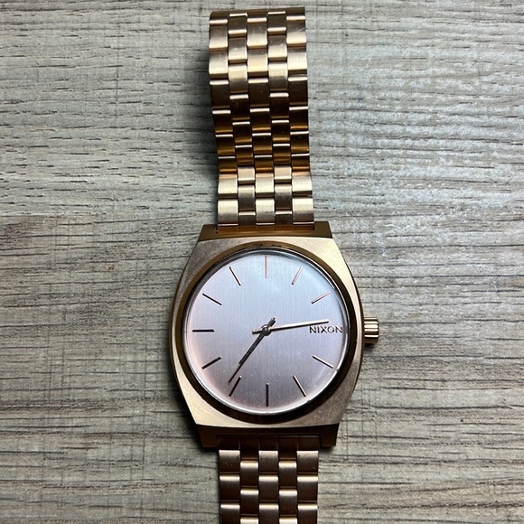 Women’s Gold Nixon Minimal Watch - Picture 1 of 5